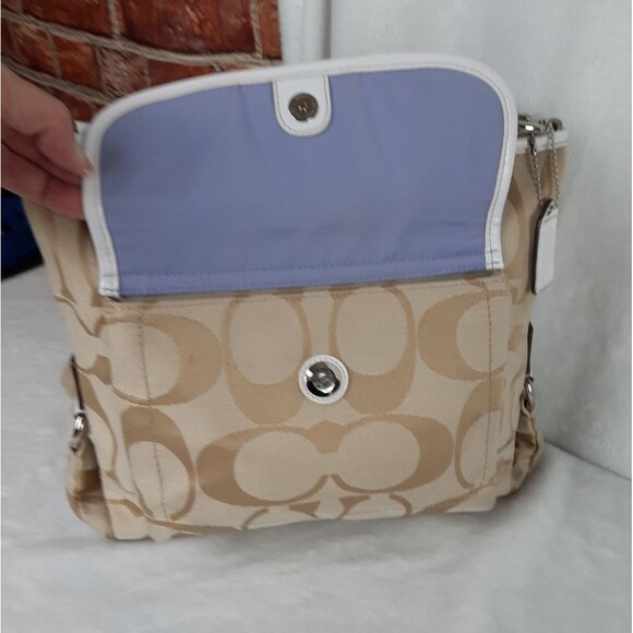 Coach Elegant Tan And White Signature Shoulder Bag - Picture 8 of 14
